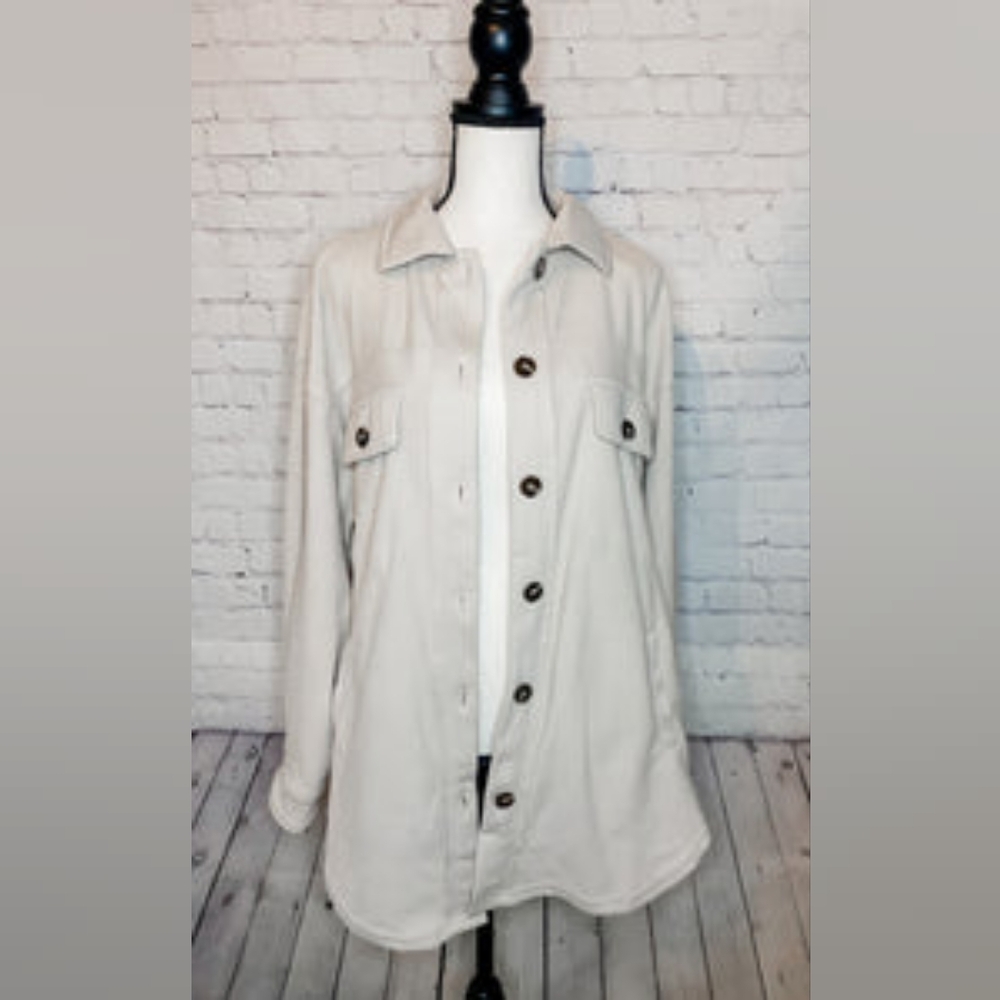 AMARYLLIS Louvre  Button-Up Shacket in Stone - Picture 7 of 11